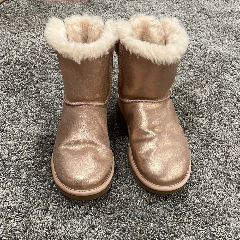 Womams rose Gold Ugg Boots with Faux Fur Lining